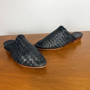 Liberte Mules Womens 8 Black Leather Woven Pointed Toe Flat Slip On Shoes